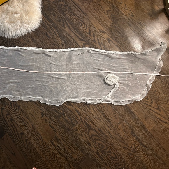 Sheer White Lace Trim Shawl - Picture 6 of 8